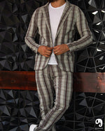 Cargar imagen en el visor de la galería, BLAZER SOLAPA V CUADROS BEIGE CON FRANJAS CAFE
