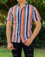 Cargar imagen en el visor de la galería, CAMISA MANGA CORTA ESTAMPADO FIGURAS DE RAYAS Y CIRCULOS
