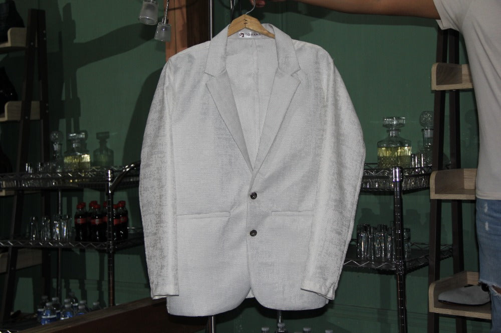 BLAZER SOLAPA V EXOTICO BLANCO CON TEXTURA BRILLOSA