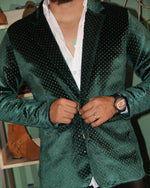 Cargar imagen en el visor de la galería, BLAZER SOLAPA V EXOTICO VERDE CON DETALLES DORADOS
