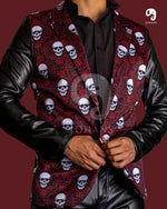 Cargar imagen en el visor de la galería, BLAZER SOLAPA V  EXOTICO ESTAMPADO ROJO CALAVERA MANGAS DE VINIPIEL
