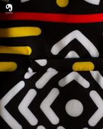 Cargar imagen en el visor de la galería, BLAZER SOLAPA V EXOTICO NEGRO GEOMETRICO  EN AMARILLO Y ROJO
