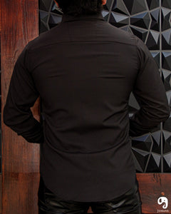 CAMISA MANGA LARGA LISA NEGRO