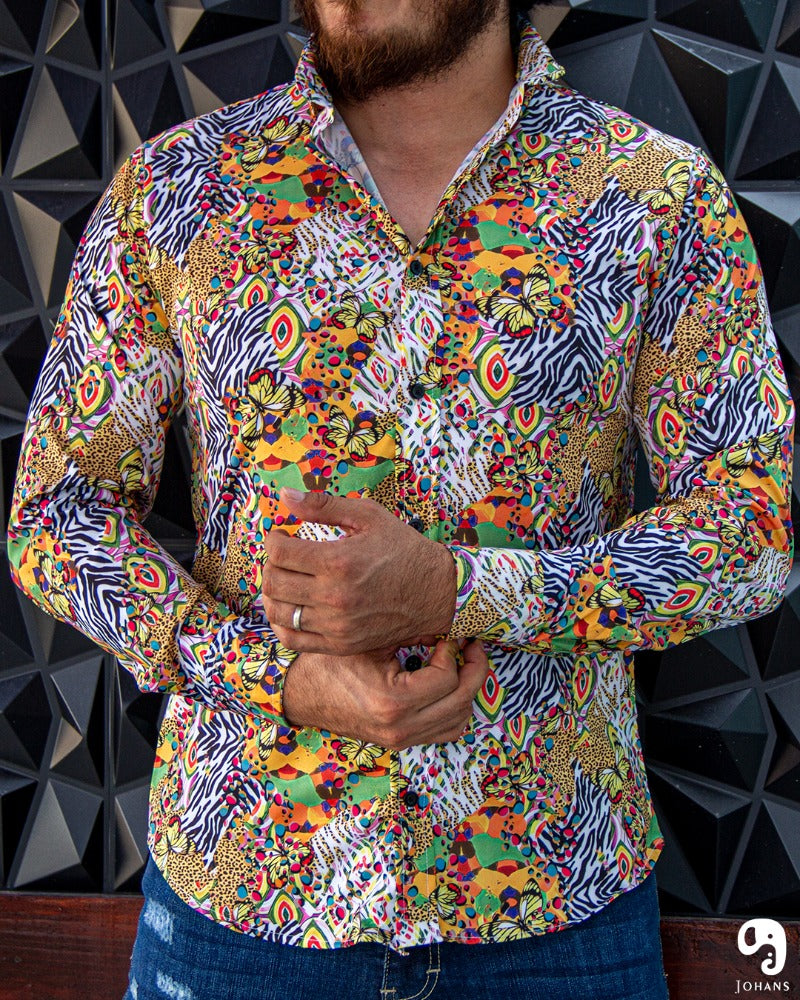 CAMISA MANGA LARGA ESTAMPADO MARIPOSAS CON LEOPARDO