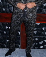 Cargar imagen en el visor de la galería, PANTALÓN EXOTICO ANIMAL PRINT
