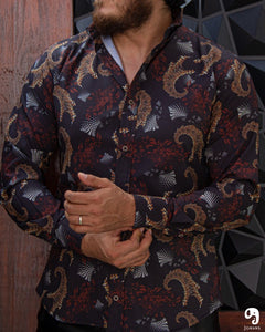 CAMISA MANGA LARGA ESTAMPADO NEGRO CORALES DORADOS