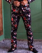 Cargar imagen en el visor de la galería, PANTALÓN EXOTICO NEGRO CON FLORES DE CEREZO
