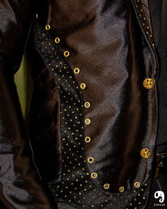 BLAZER SOLAPA V EXOTICO NEGRO CON OJALES