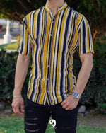 Cargar imagen en el visor de la galería, CAMISA MANGA CORTA RAYAS MOSTAZA LINEAS
