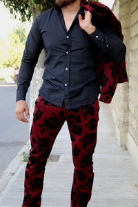 PANTALÓN  EXOTICO ROJO CON FLORES DE GAMUZA