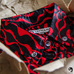 Cargar imagen en el visor de la galería, CAMISA MANGA LARGA ESTAMPADO SATINADA NEGRA CON LLAMAS ROJAS
