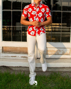 CAMISA MANGA CORTA ESTAMPADO DE FLORES HAWAIANAS FONDO ROJO
