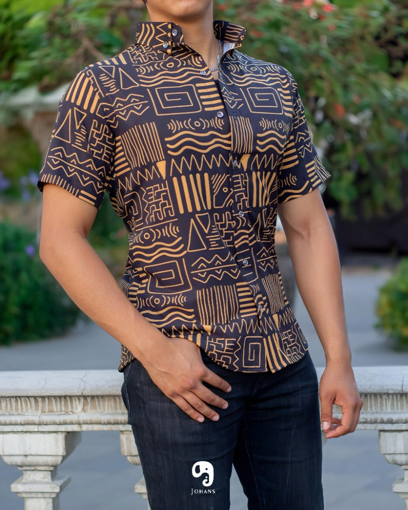 CAMISA MANGA CORTA ESTAMPADO GRECAS AMARILLAS