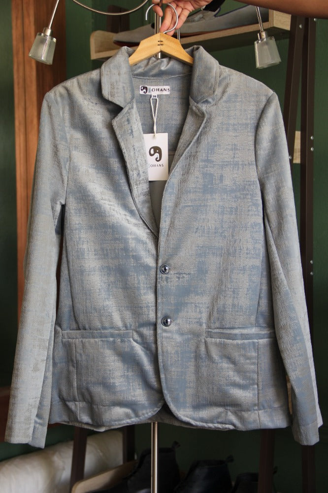 BLAZER SOLAPA V EXOTICO AZUL CELESTE TERCIOPELO CON TEXTURA