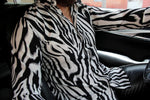 Cargar imagen en el visor de la galería, CAMISA MANGA LARGA ESTAMPADO TIGRE ACEBRADO
