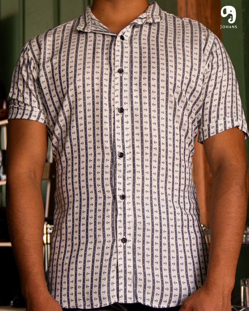 CAMISA MANGA CORTA ESTAMPADO RAYAS DE ANCLAS AZUL OBSCURO