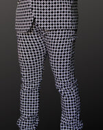 Cargar imagen en el visor de la galería, PANTALÓN EXOTICO BLANCO CON NEGRO, ROMBOS Y LINEAS ENTRELAZADAS
