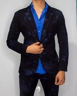 Cargar imagen en el visor de la galería, BLAZER SOLAPA V EXOTICO NEGRO CON FLORES EN AZUL MARINO
