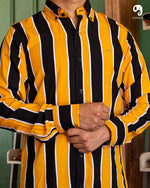 Cargar imagen en el visor de la galería, CAMISA MANGA LARGA RAYAS AMARILLAS Y NEGRAS
