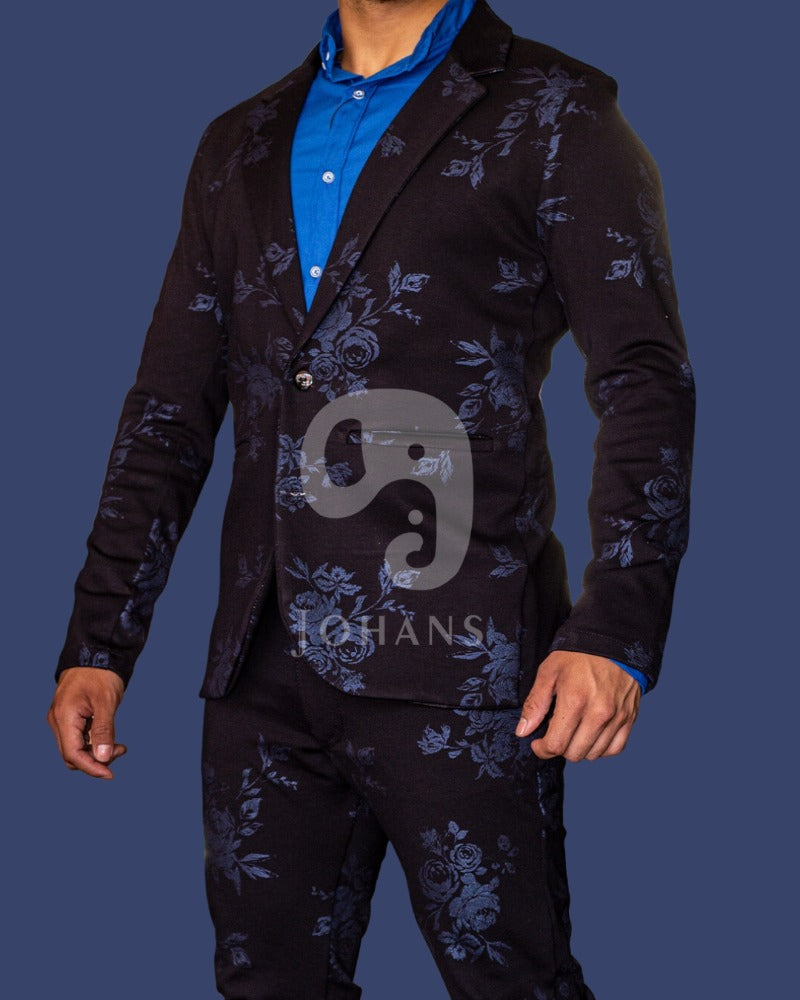 BLAZER SOLAPA V EXOTICO NEGRO CON FLORES EN AZUL MARINO