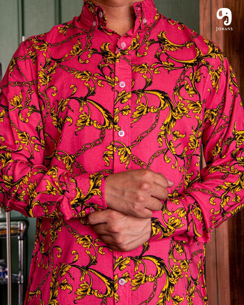CAMISA MANGA LARGA ESTAMPADO FUCSIA CON GRECAS AMARILLAS