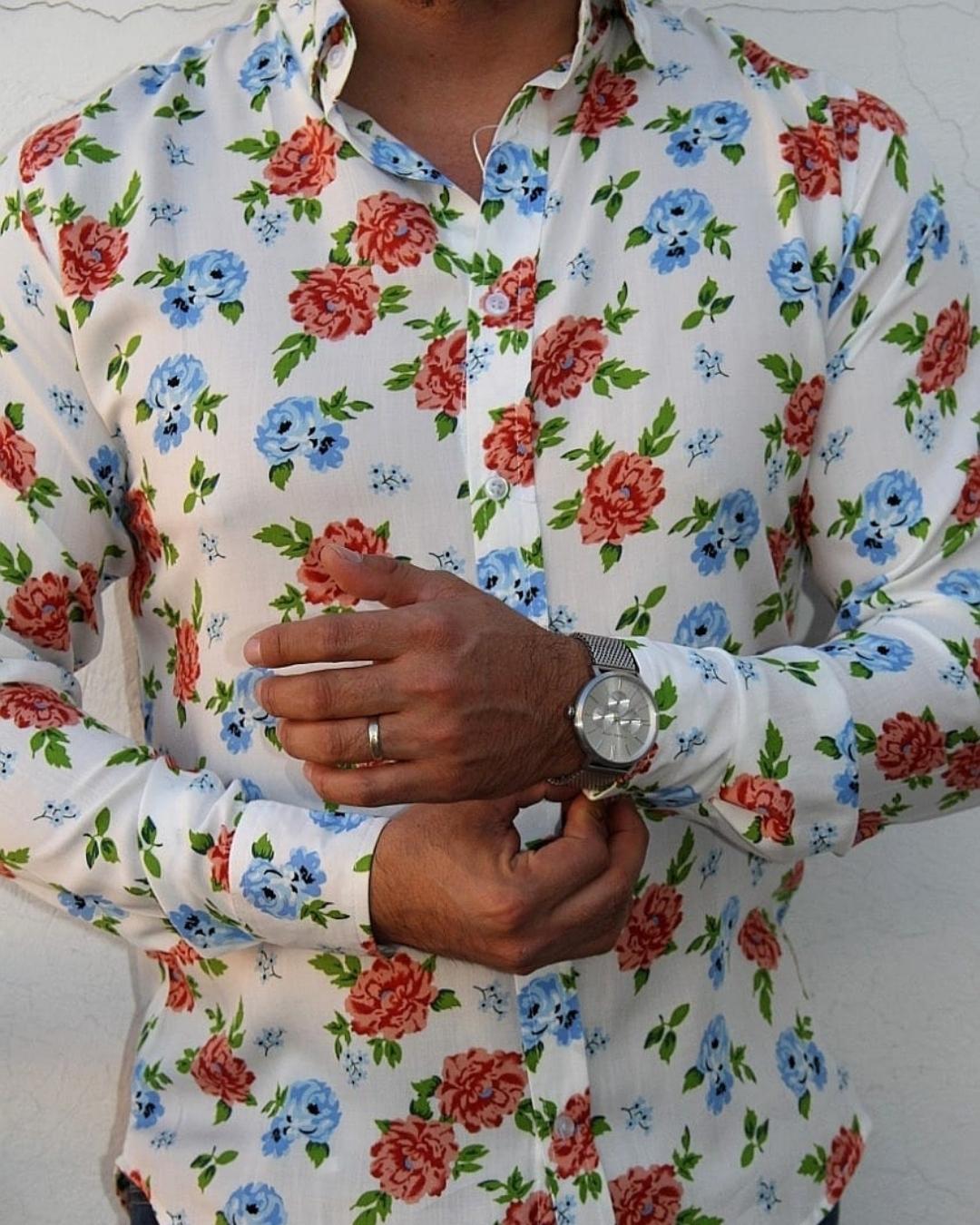 CAMISA MANGA LARGA ESTAMPADO BLANCA CON FLORES AZULES