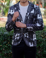 Cargar imagen en el visor de la galería, BLAZER SOLAPA V EXOTICO ANUNCIO DE PERIODICO EN COLOR NEGRO
