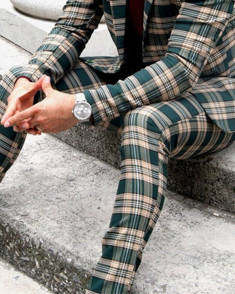 PANTALÓN CASUAL CUADROS BEIGE CON VERDE PINO