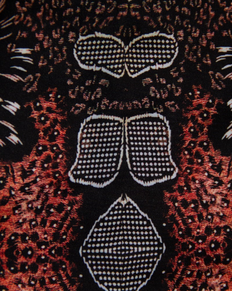 CAMISA MANGA LARGA ESTAMPADO CAFE ESCARABAJO ABSTRACTO