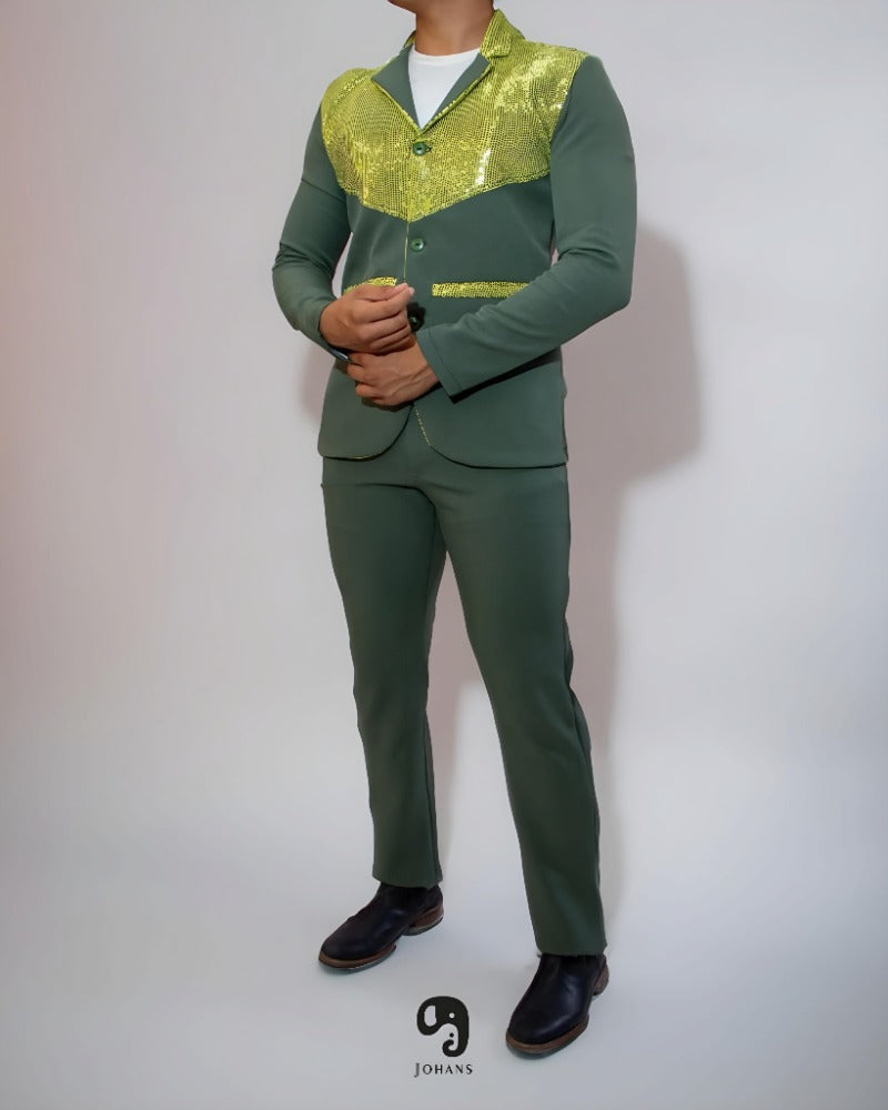 BLAZER SOLAPA V EXOTICO VERDE CEMENTO DETALLES DE LENTEJUELA EN HOMBROS