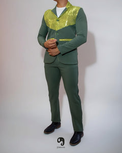 BLAZER SOLAPA V EXOTICO VERDE CEMENTO DETALLES DE LENTEJUELA EN HOMBROS