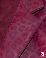 Cargar imagen en el visor de la galería, BLAZER SOLAPA  V EXOTICO VINIPIEL ANIMAL VINO
