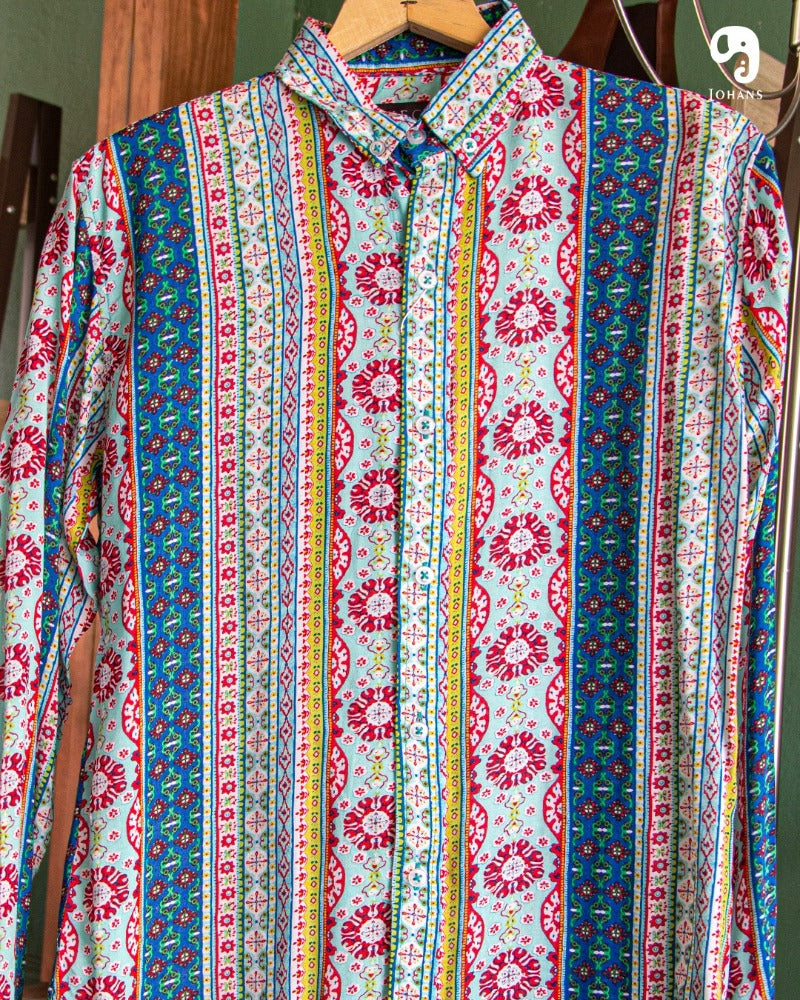 CAMISA MANGA LARGA ESTAMPADO RAYAS VARIOS COLORES AZUL, BLANCO Y AMARILLO CON FLORES