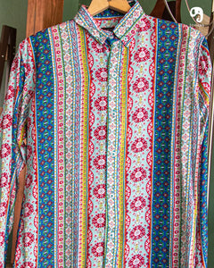 CAMISA MANGA LARGA ESTAMPADO RAYAS VARIOS COLORES AZUL, BLANCO Y AMARILLO CON FLORES