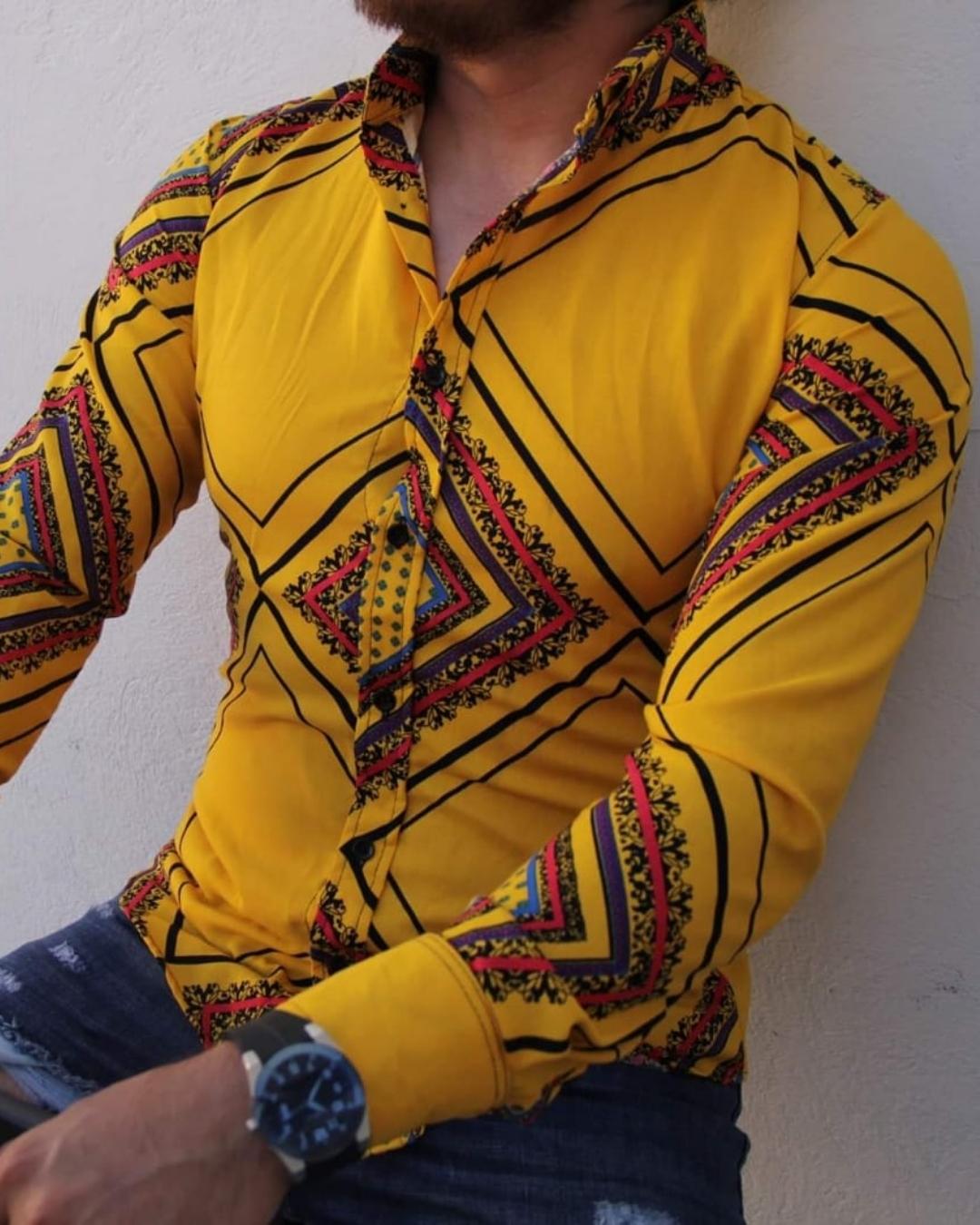 CAMISA MANGA LARGA ESTAMPADO ROMBOS MOSTAZA