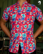 Cargar imagen en el visor de la galería, CAMISA MANGA CORTA ESTAMPADO FLOREADO ROSA FUCSIA
