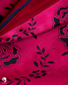 PANTALON EXOTICO GAMUZA FLORES ROJO