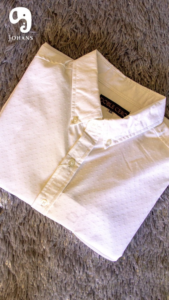CAMISA MANGA LARGA ESTAMPADO BLANCA DETALLE EN ROMBOS BLANCOS