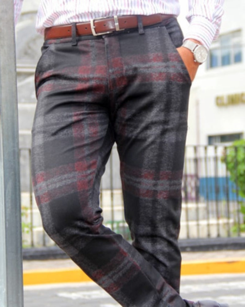 PANTALÓN CASUAL CUADROS GRANDES GRIS NEGRO Y TENUES ROJO